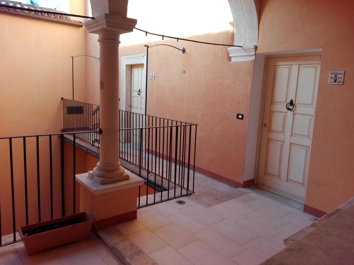 B&B Palazzo Cappa LʼAquila Zewnętrze zdjęcie